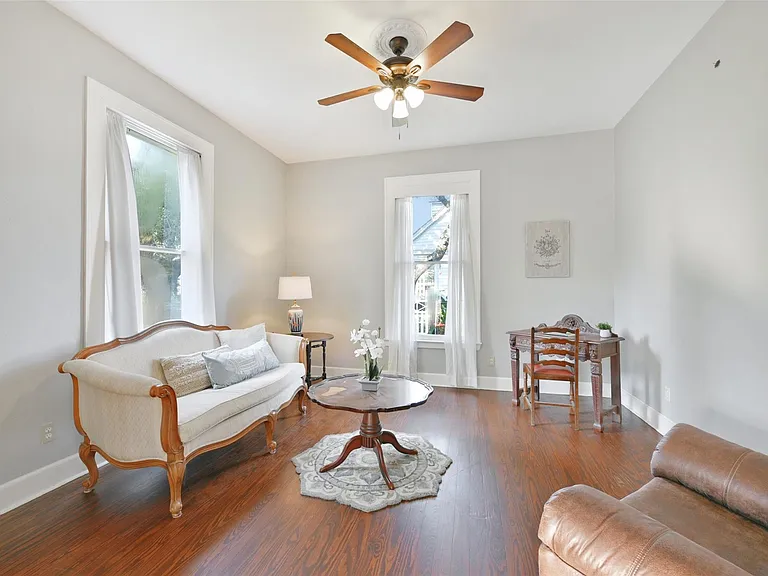 3427 Avenue L — Photo 8