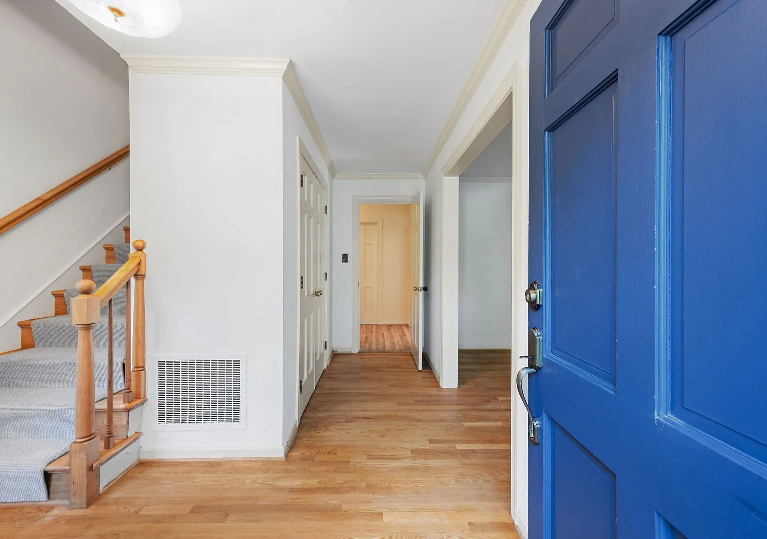 Large 5 Bedroom Home in Bon Air Available Mid August — Photo 4