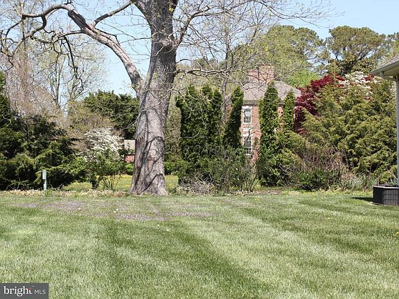 3rd image of 30424 Plantation Dr