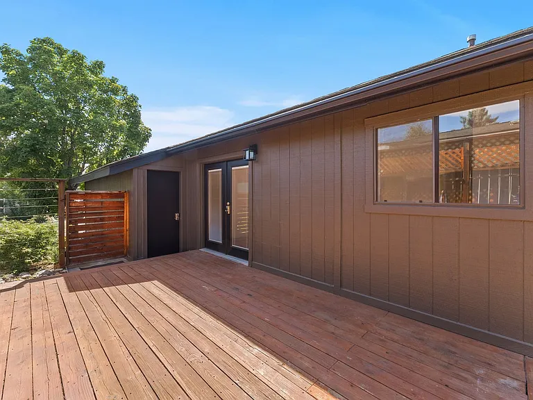 145 Summerset Dr — Photo 25