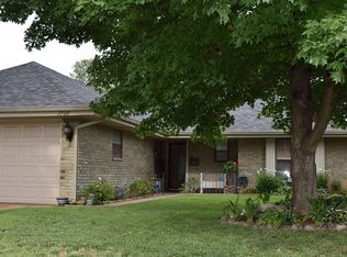 3708 N Riverside Dr, Bethany, OK 73008