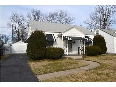 1022 Lawrence Dr photo 1
