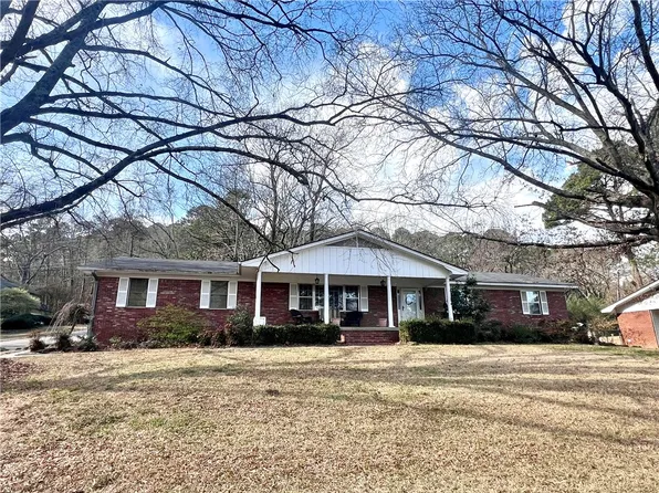 203 Mockingbird Ln, Russellville, AR 72801