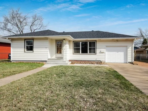 1720 Hopkins Avenue, Eau Claire, WI 54701