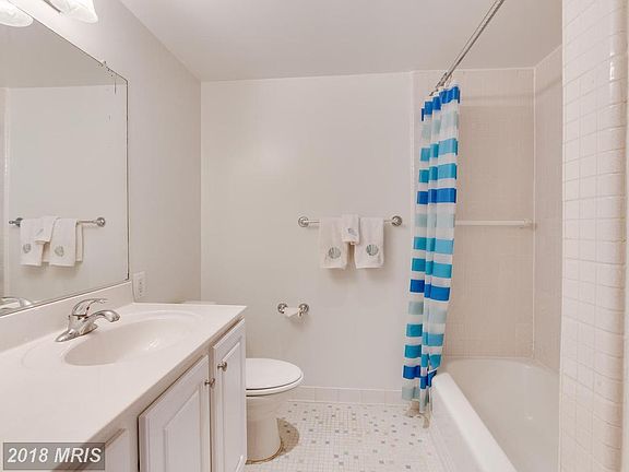 3rd image of 10570 Main St APT 419