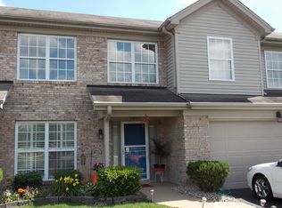 8207 Bronston Way, Louisville, KY 40228