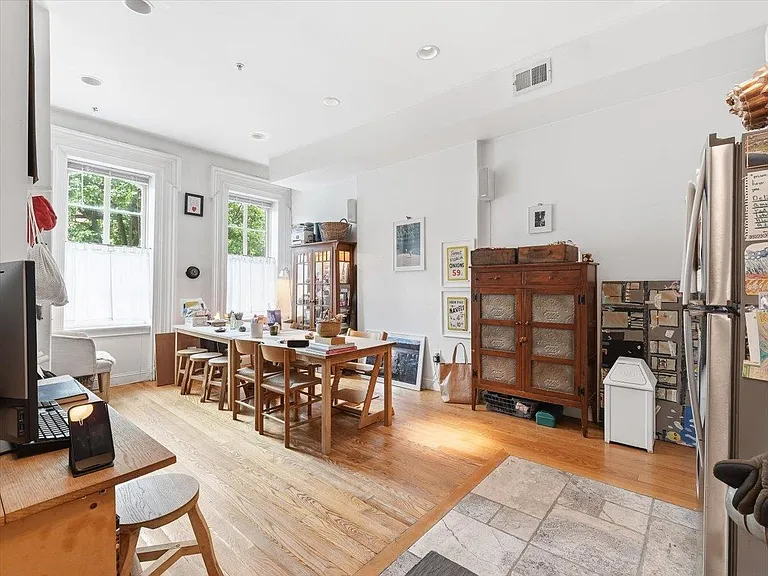 163 Grand St #2 — Photo 7
