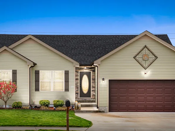 408 Calamian Ct, Clarksville, TN 37040