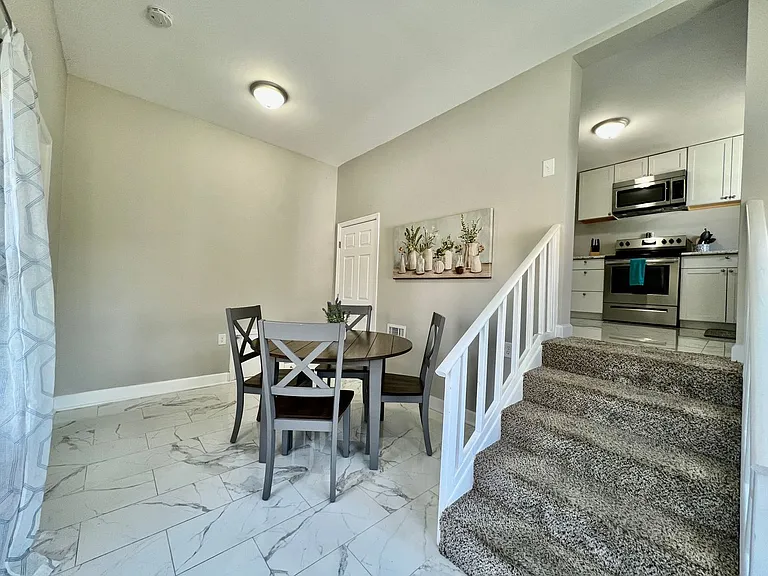 7086 Tylersville Rd — Photo 8