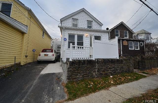 1st image of 331 Prescott St