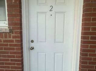 115 Dover Dr APT 2, Chicago, IL 60018