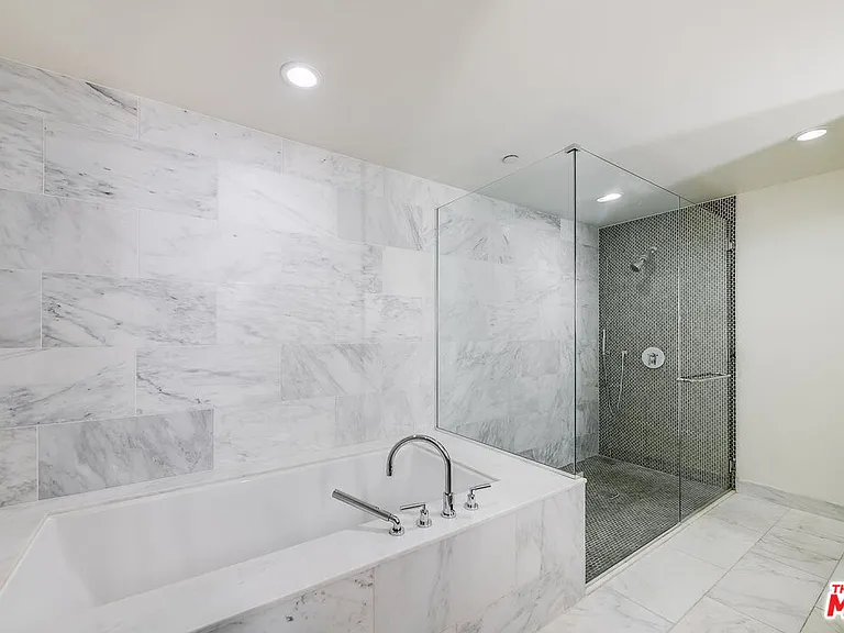 1705 Ocean Ave #107 — Photo 62