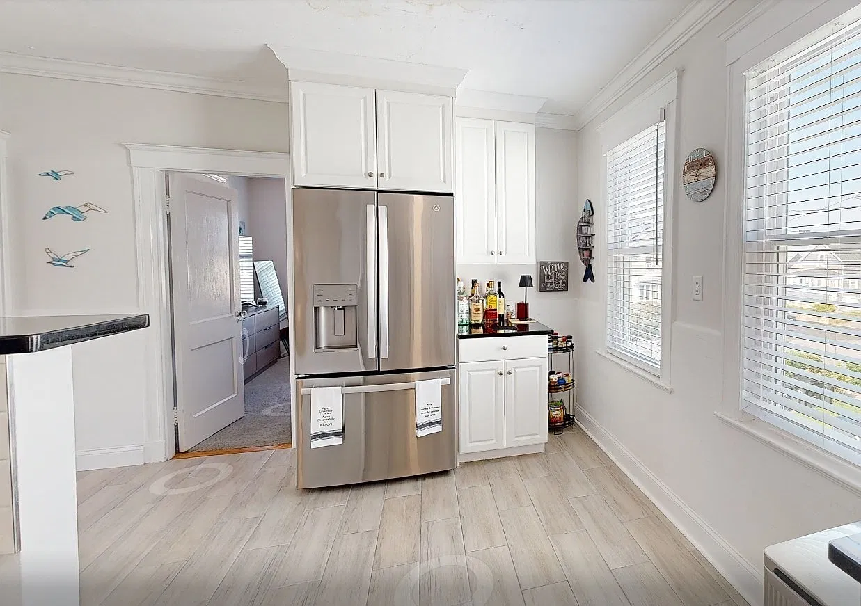 2 bed, 1100 sqft, $4,000 — Photo 2