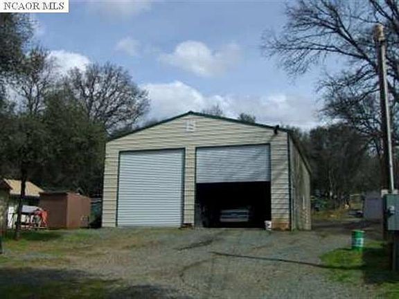 3rd image of 14245 Neptune Ln