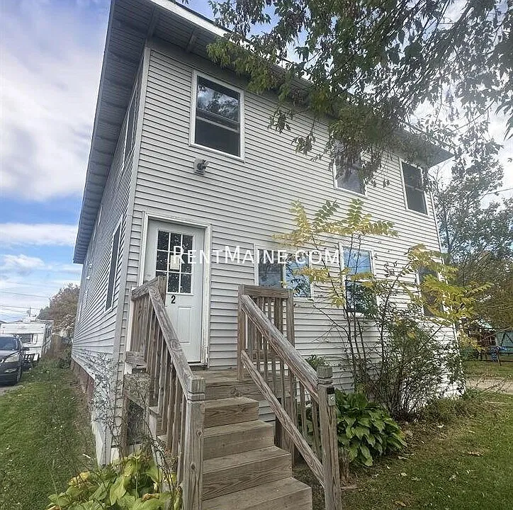 6 Woodman Ave #2