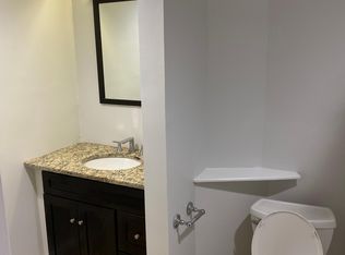 22 Bridge St APT 2L, Salem, MA 01970