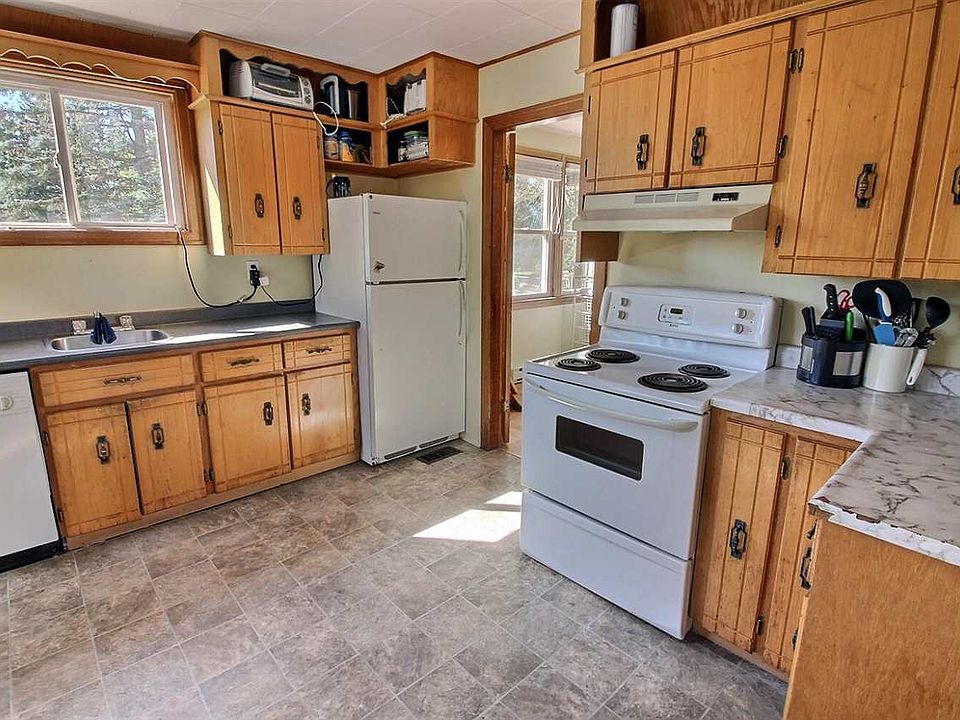 2nd image of 81 Highland Dr