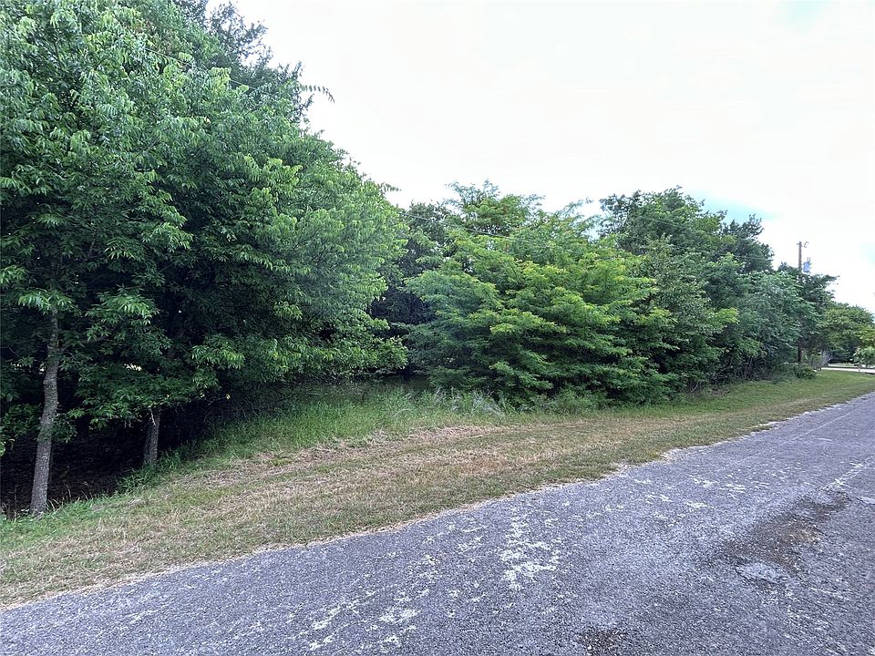 2nd image of 17162 & 21121 Trailwood Dr