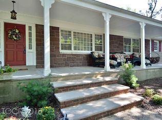 4 Rambling Brook Rd, Upper Saddle River, NJ 07458