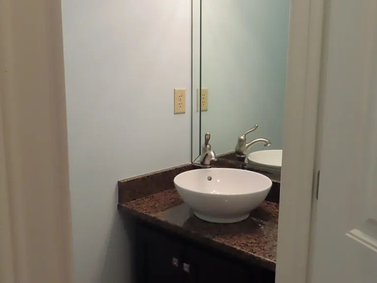 170 Woodrow St #B4 — Photo 8