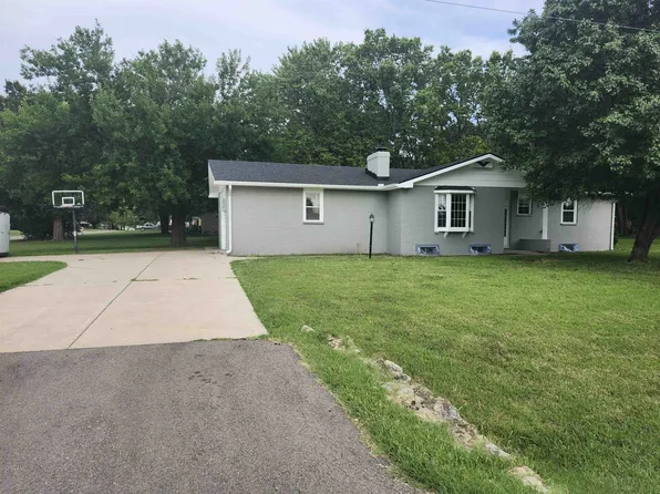 3100 N Ohio St, Augusta, KS 67010