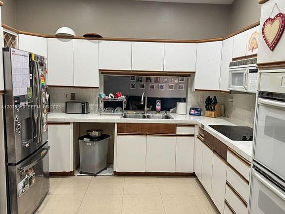 3rd image of 21705 SW 99th Ave