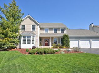 532 Tower Pl, Fox River Grove, IL 60021