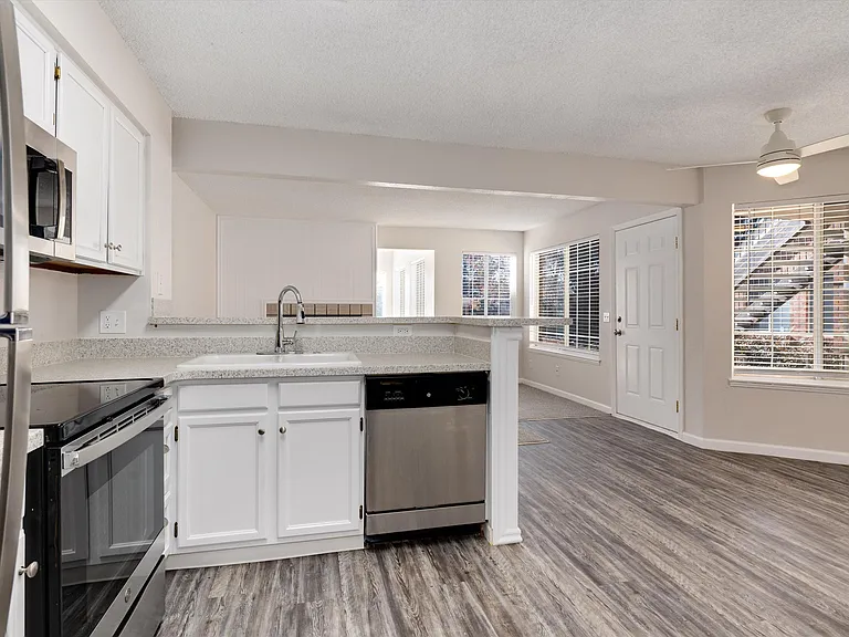 13873 E Lehigh Ave #D — Photo 21