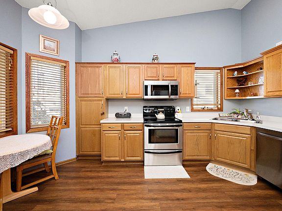 5th image of 517 Buffalo Run Rd