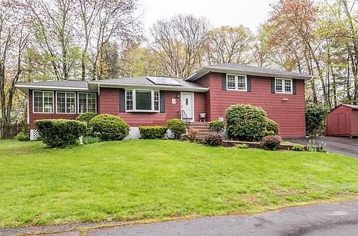 1st image of 14 Crestshire Ln