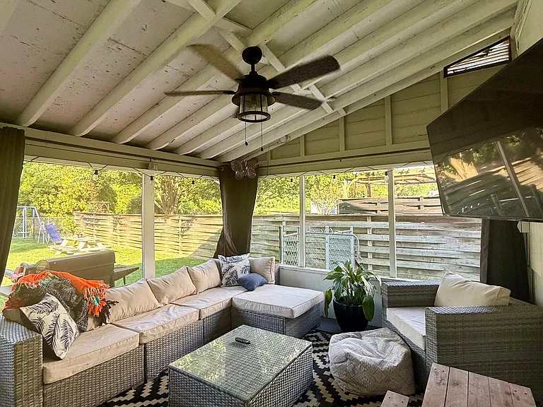 1335 Greenleaf Rd — Photo 24