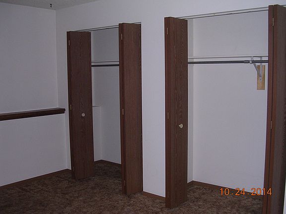 4th image of 1737 Fetterman Dr APT 4