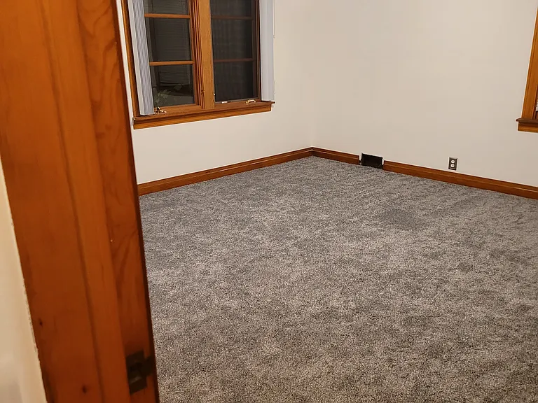 5330 Seneca St — Photo 45