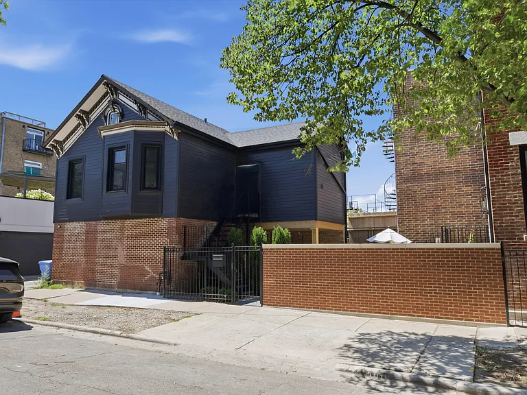 648 N Paulina St #CH — Photo 21
