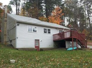 31 Over The Top Rd, Holland, MA 01521