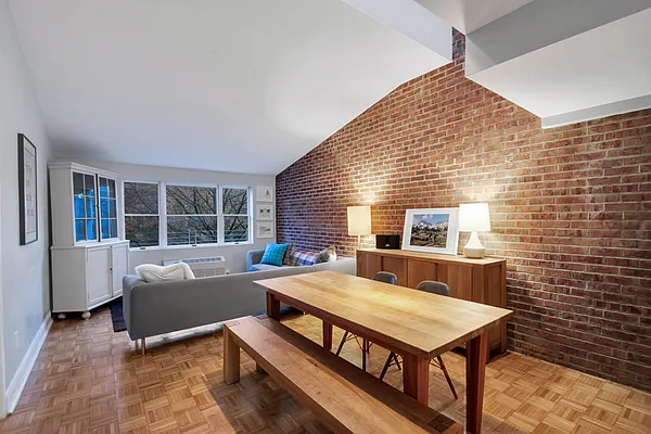 Rented by Compass | media 3