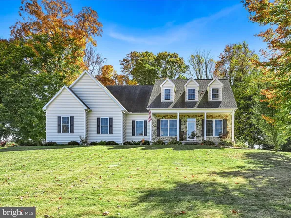 30 Woodview Rd, West Grove, PA 19390