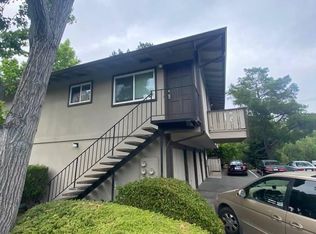 809 Villa Ln APT 4, Moraga, CA