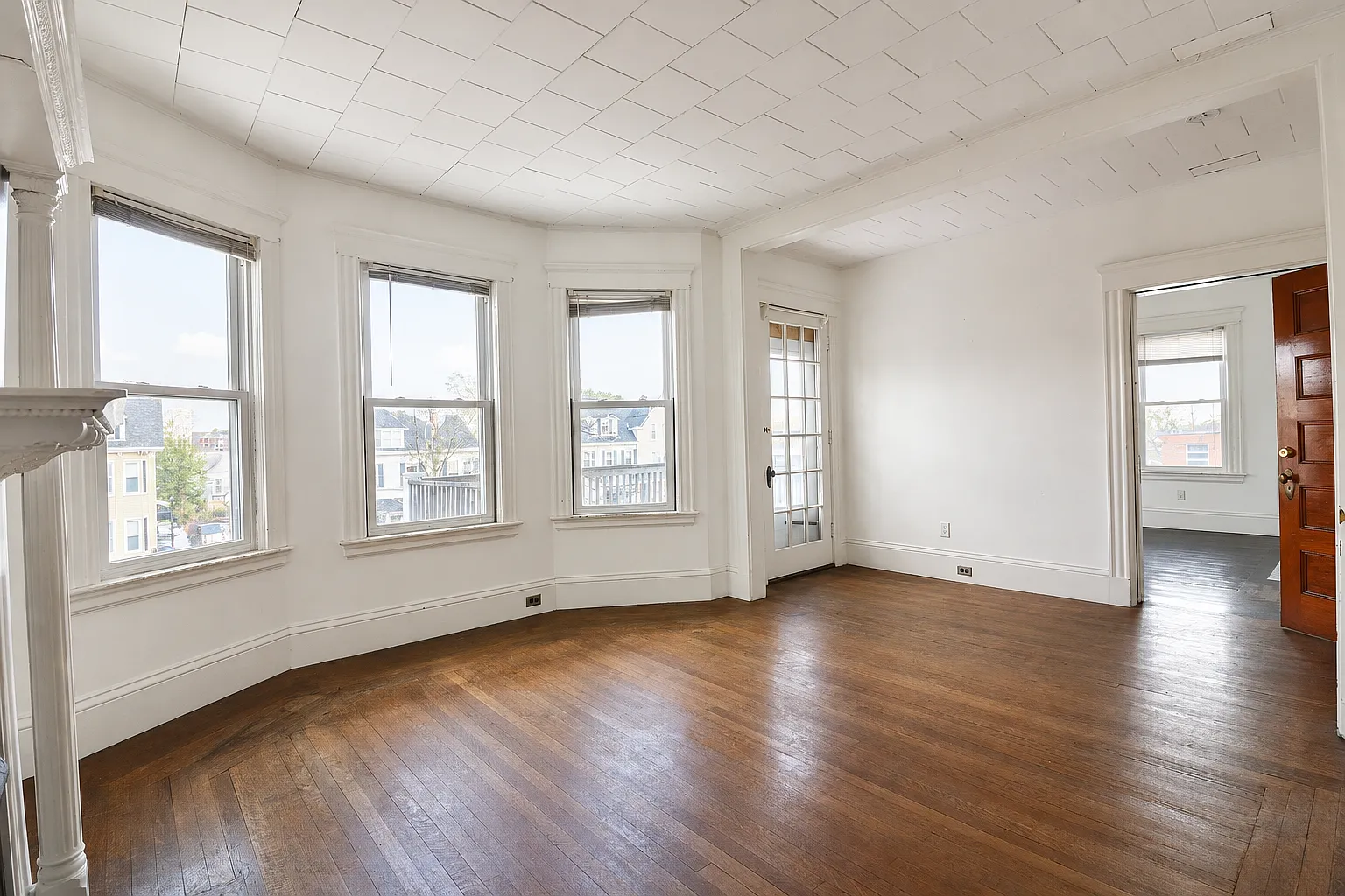 3 bed, 1400 sqft, $3,600 — Photo 4