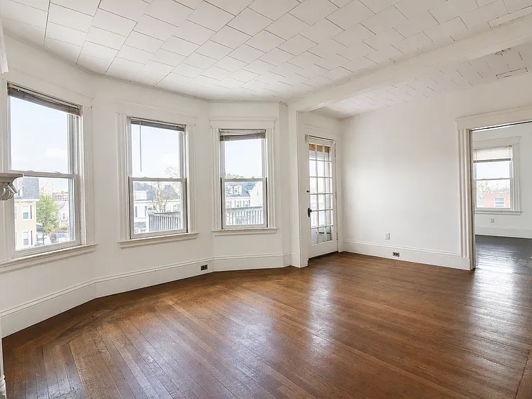 582 Cambridge St #2 — Photo 4