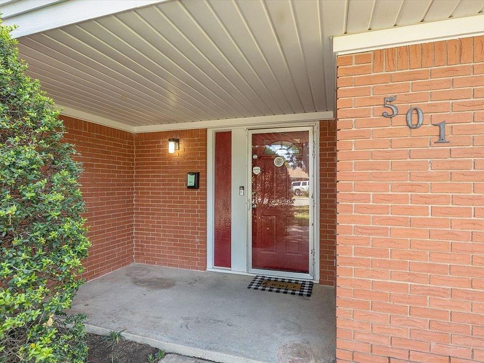 501 Poplar St, Levelland, TX 79336 Zillow