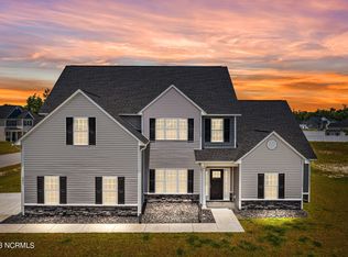 4001 Sharpnose St, New Bern, NC 28562