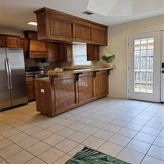 3705 S Embassy Ave #2 — Photo 2