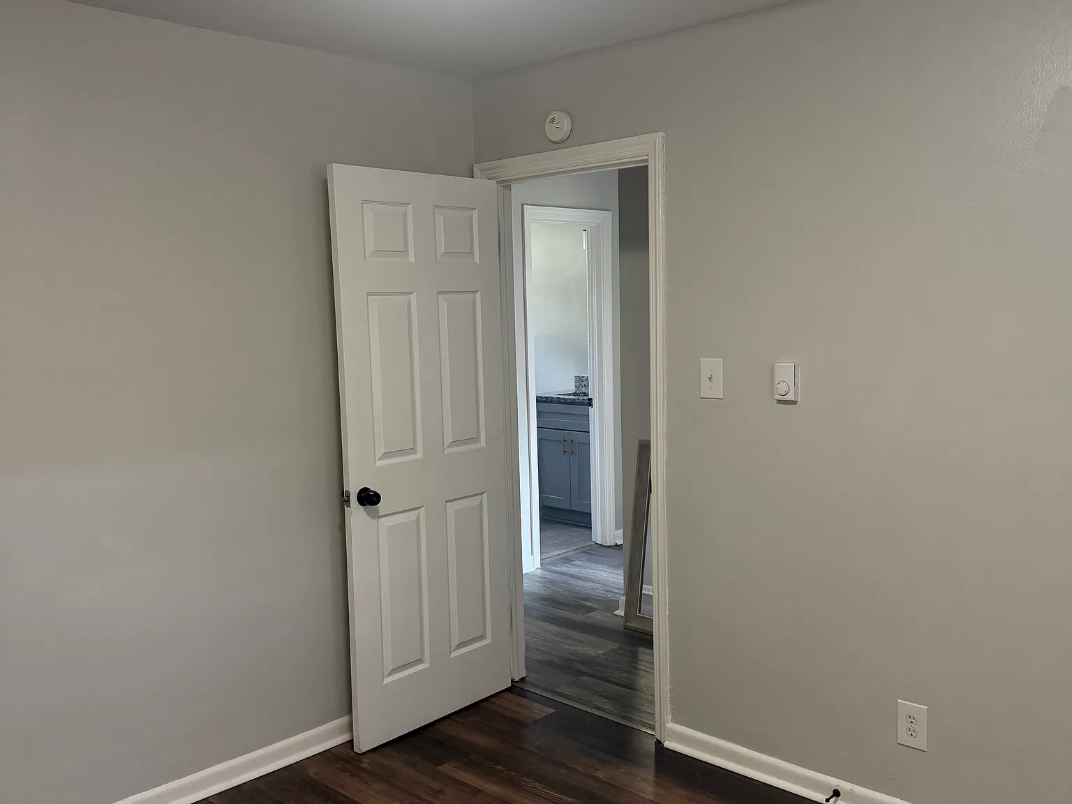 3 bed, 920 sqft, $1,500 — Photo 4