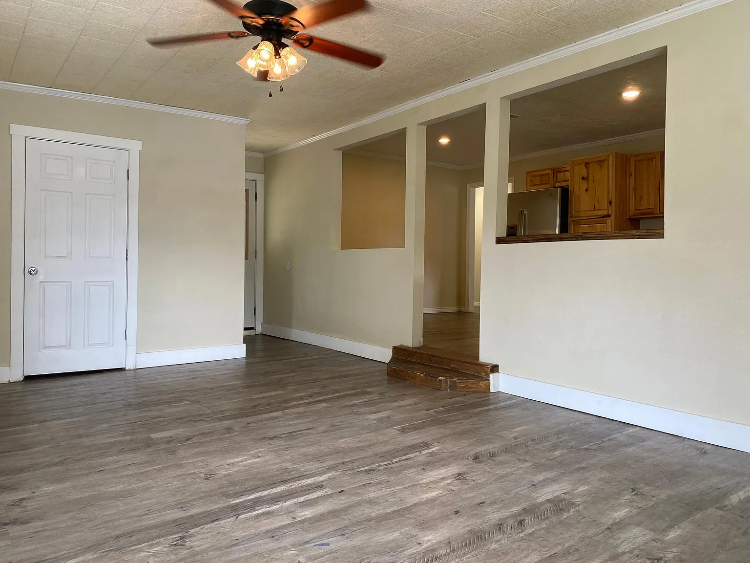 3 bed, 1418 sqft, $1,545 — Photo 4