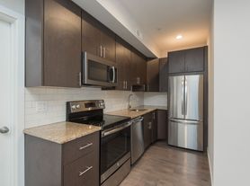 1818 Harlan St