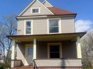 413 E Maple St, North Canton, OH 44720