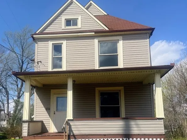 413 E Maple St, North Canton, OH 44720