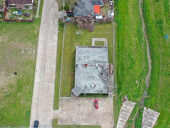 3rd image of 11526 Walters Rd