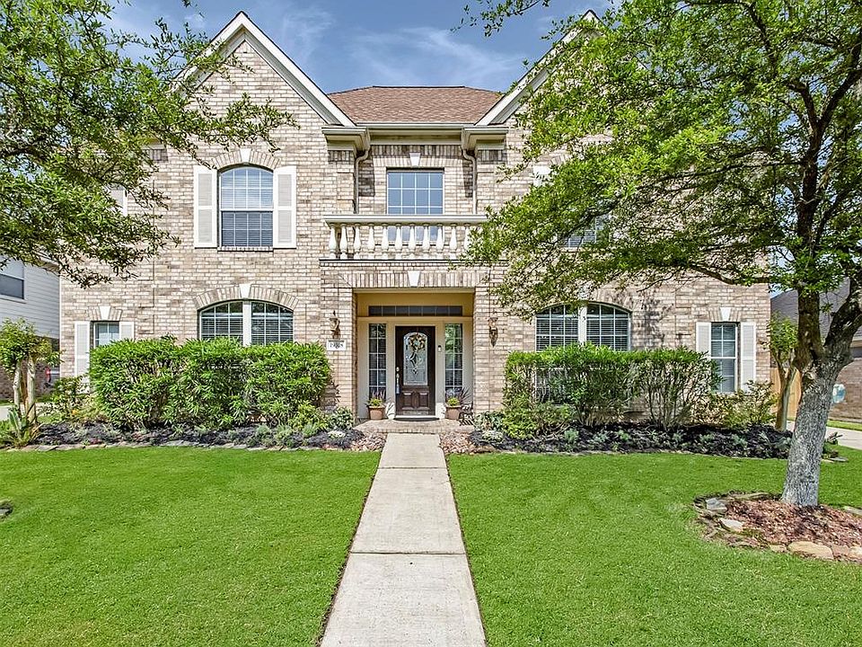 2nd image of 19318 Creek Bend Dr